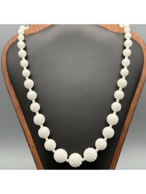 Vintage White Lucite Graduated Swirl Bead Necklace Mid Century 21” Long